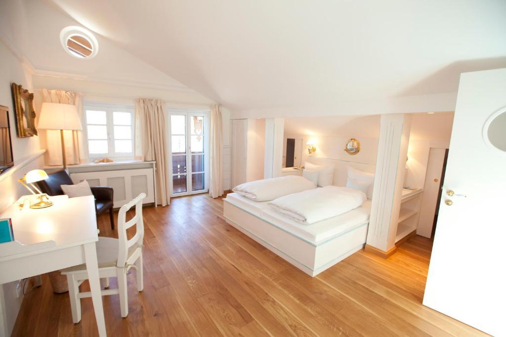 Landhaus Marinella Hotel Garni Bad Wiessee Habitación foto